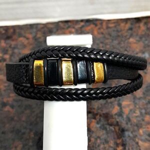 UNISEX 3 Strand Woven Leather Bracelet...NWOT